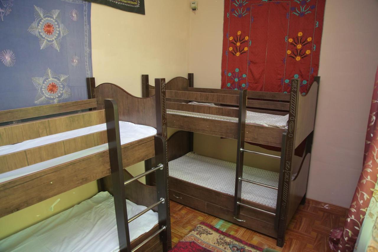 Gulsara Hostel サマルカンド エクステリア 写真